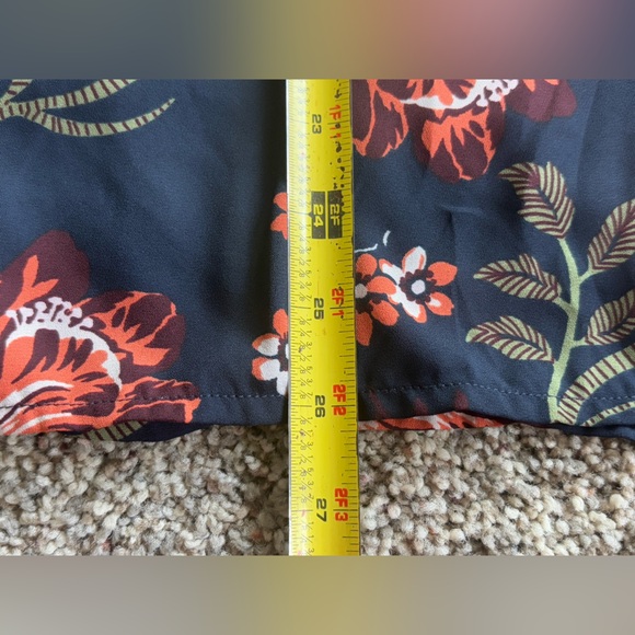 LOFT Ruffle Neck Poet Blouse. Size L. Navy Floral Print. Feminine. Beautiful! - Picture 11 of 12